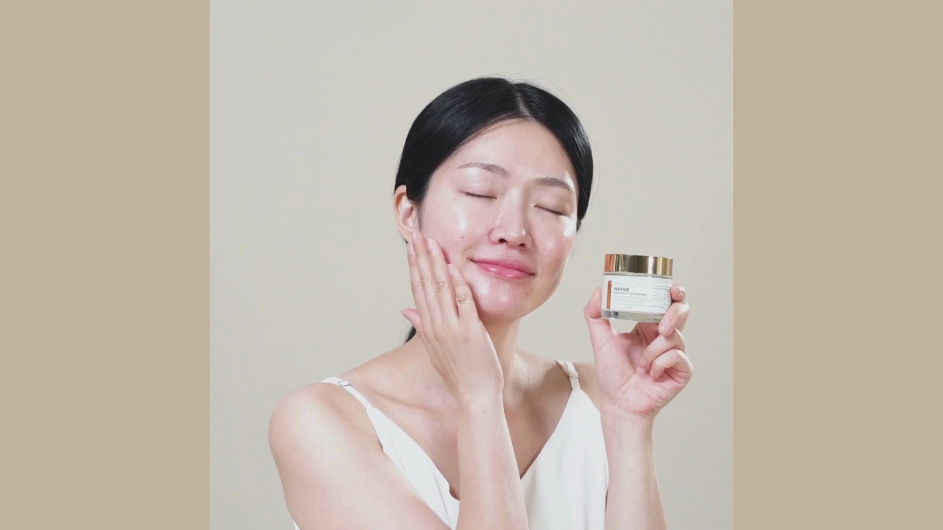 Load video: Buy Sleep On It Overnight Face Mask